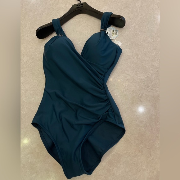 NEW Miraclesuit Razzle Dazzle Siren One-Piece Swimsuit Size 10 - Picture 4 of 12